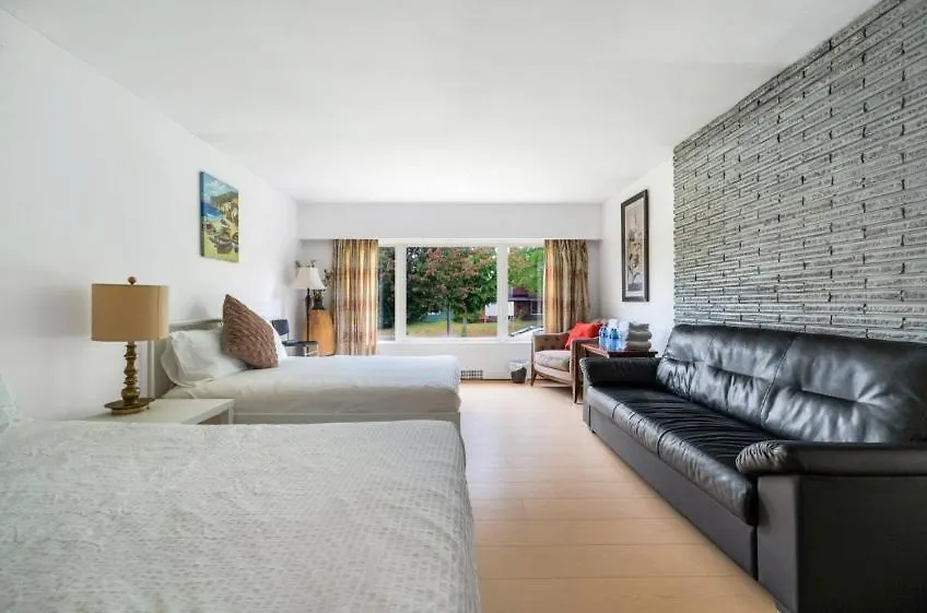 Guest house Spacious Bedroom House In Vancouver With Modern Amenities