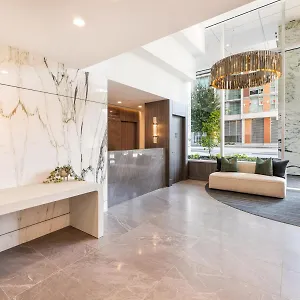 Level Downtown - Howe Hotel