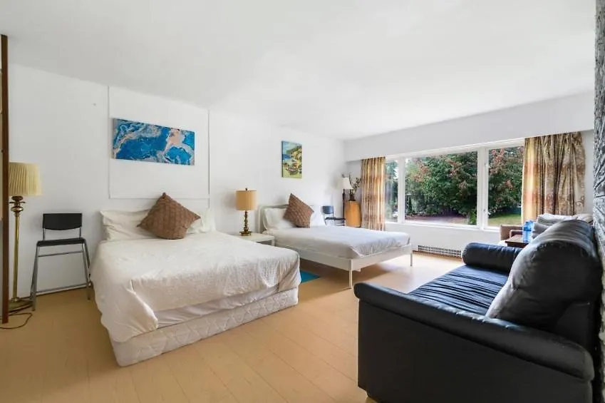 Spacious Bedroom House In Vancouver With Modern Amenities 0*,